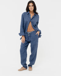 capri blue - 100% linen, lifestyle